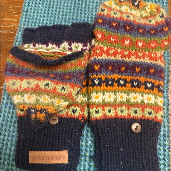 Multicolor Knit Mittens for Kids - Picture 4 of 6
